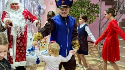 Помощь и праздник в одном флаконе: медики навестили воспитанников соцучреждений